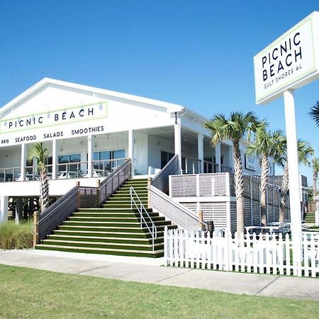 Budget Friendly Condo Perfect For A Romantic Getaway Within Walking Distance To The Beach! غولف شورز المظهر الخارجي الصورة